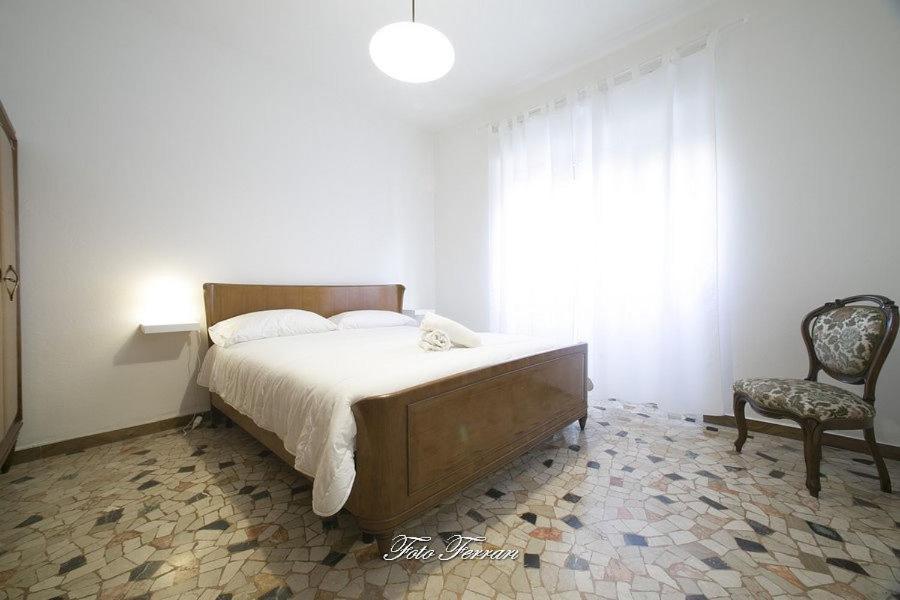 הוילה סלה מראזינו Casa Vacanze Gli Ulivi Del Lago מראה חיצוני תמונה